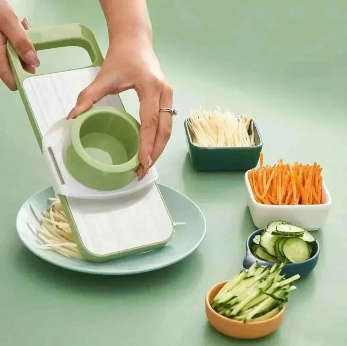 5-in-1 Vegetable Cutter – Multifunctional Grater & Slicer
